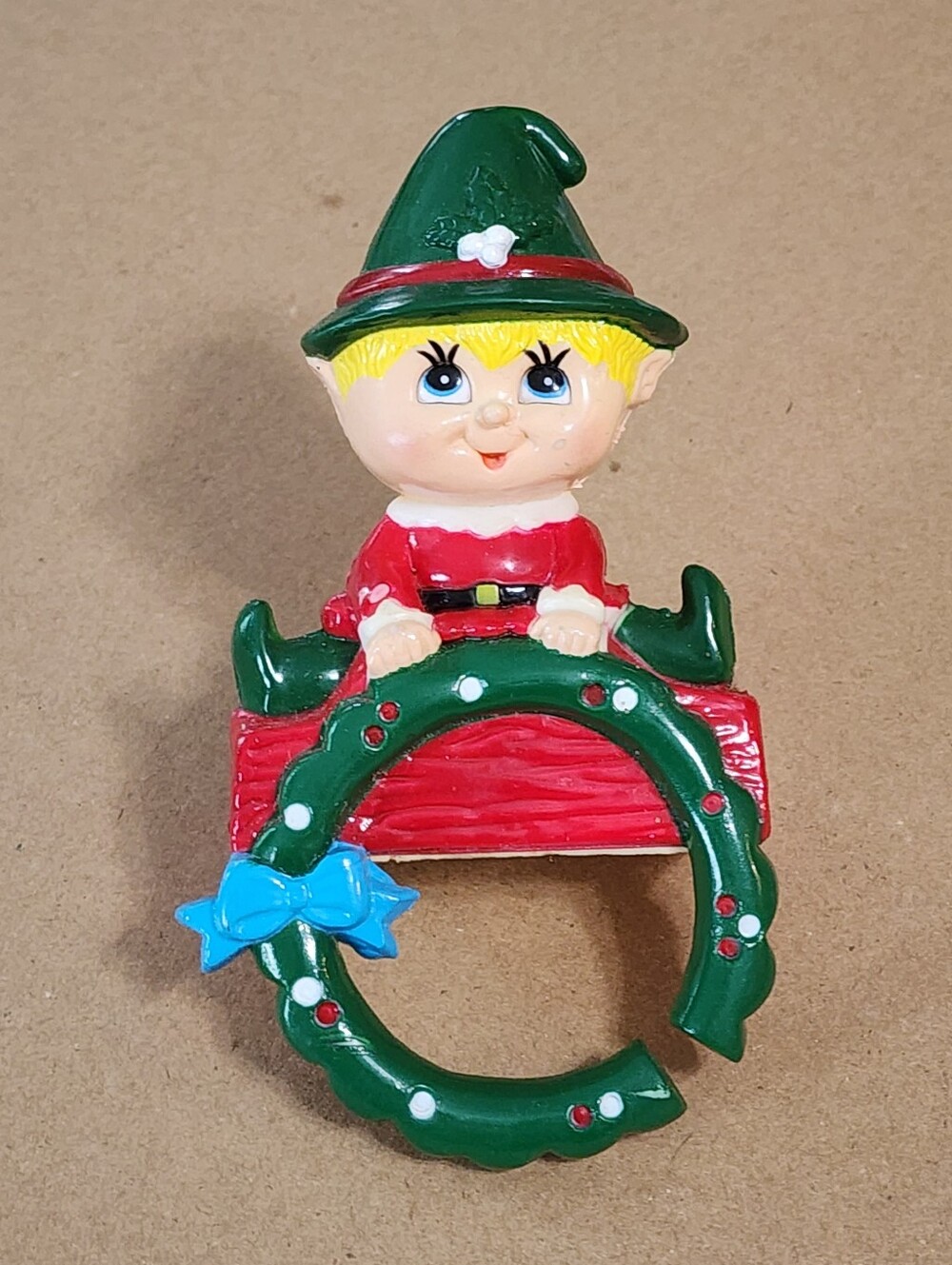 Vintage 1985 Sun Hill Industries Elf Hard Plastic Stocking Holder Cute Fun PIXIE